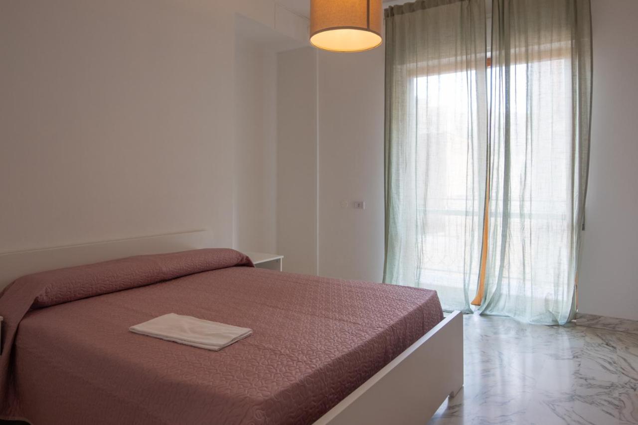 Un Posto Al Sole Apartment Monopoli Luaran gambar