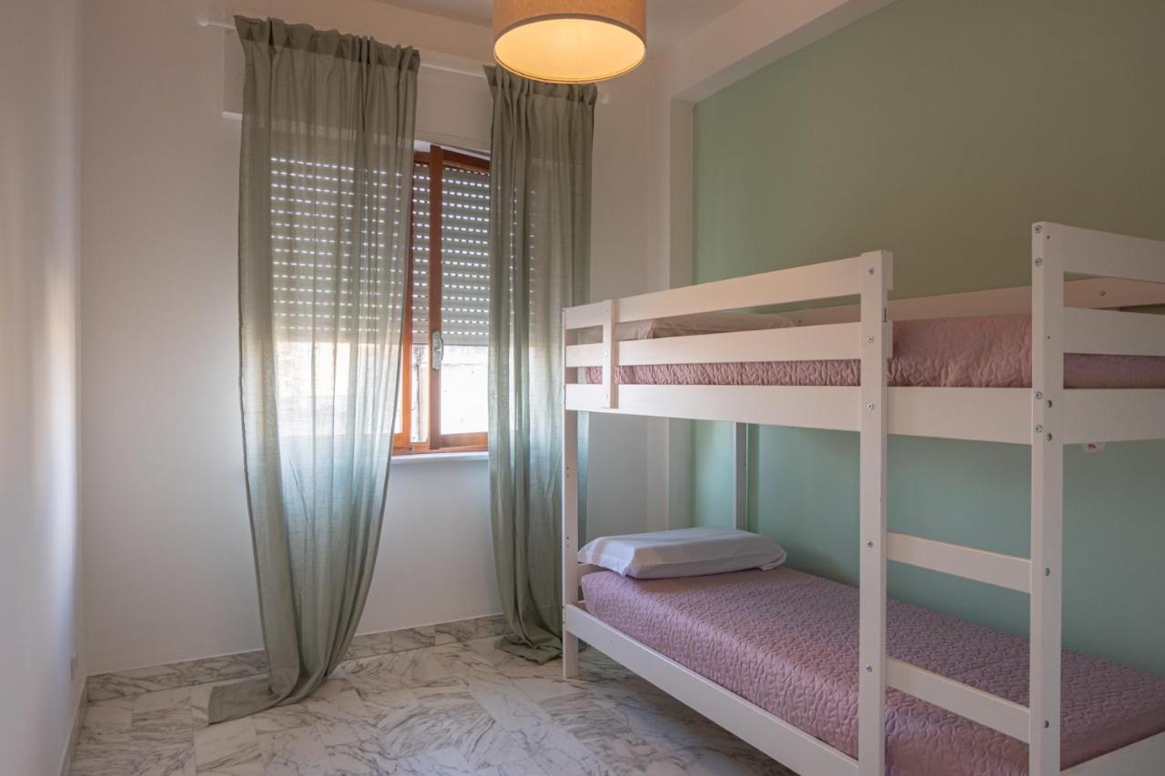 Un Posto Al Sole Apartment Monopoli Luaran gambar